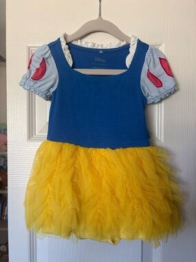 posh peanut snow white